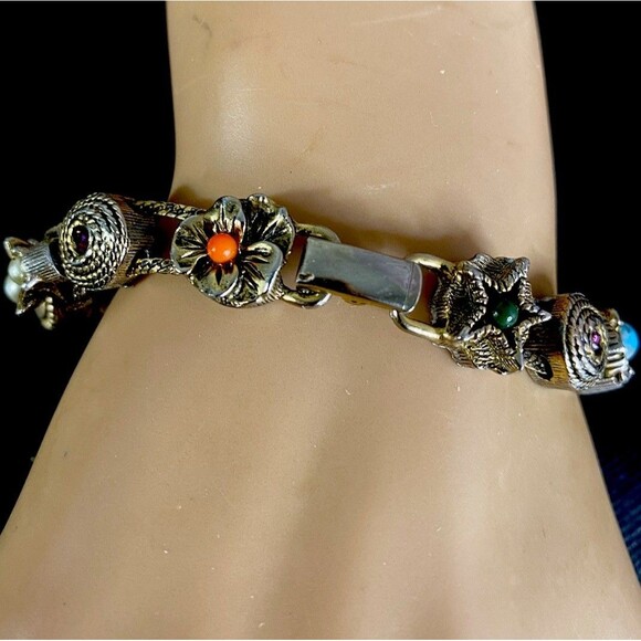 Vintage Victorian Revival Slide Charm Bracelet Flower Cameo Bee Glass 7” - Picture 4 of 10